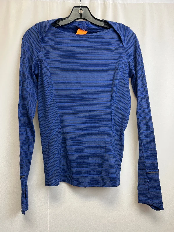 Sweatshirt with Simple and Clean Design-Women's Slit Hem Sweatshirts-Athletic Sweatshirt Crewneck By Lululemon Size: 6