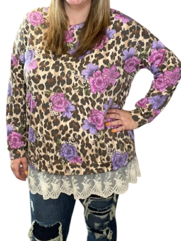 Pullover Sweater with Textured Knit-Women's Zip-Up Floral Pullovers-Lace Trim Floral Animal Sweater In Multi Color